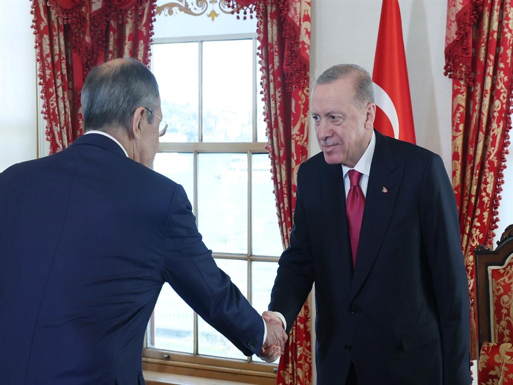 Erdoğan, Dört Ülkenin Dışişleri Bakanlarını Tarihi Bir Görüşmede Ağırladı 2 Erdoğan, Dört Ülkenin Dışişleri Bakanlarını Tarihi Bir Görüşmede Ağırladı