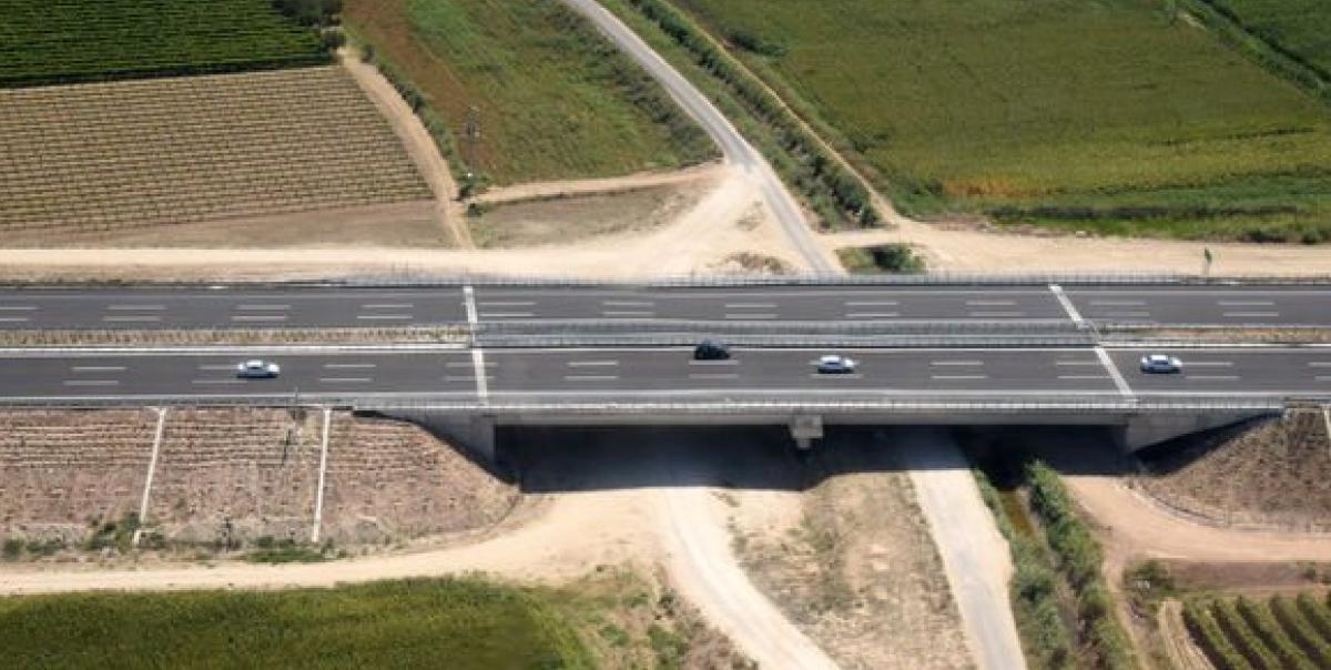 Gebze–İzmir Otoyol Paylarında Şok Duraklama: Yatırımcılar Ne Yapacak? 2 gebzeizmir-otoyol-paylarinda-sok-duraklama-yatirimcilar-ne-yapacak-zGzm6p8r.jpg