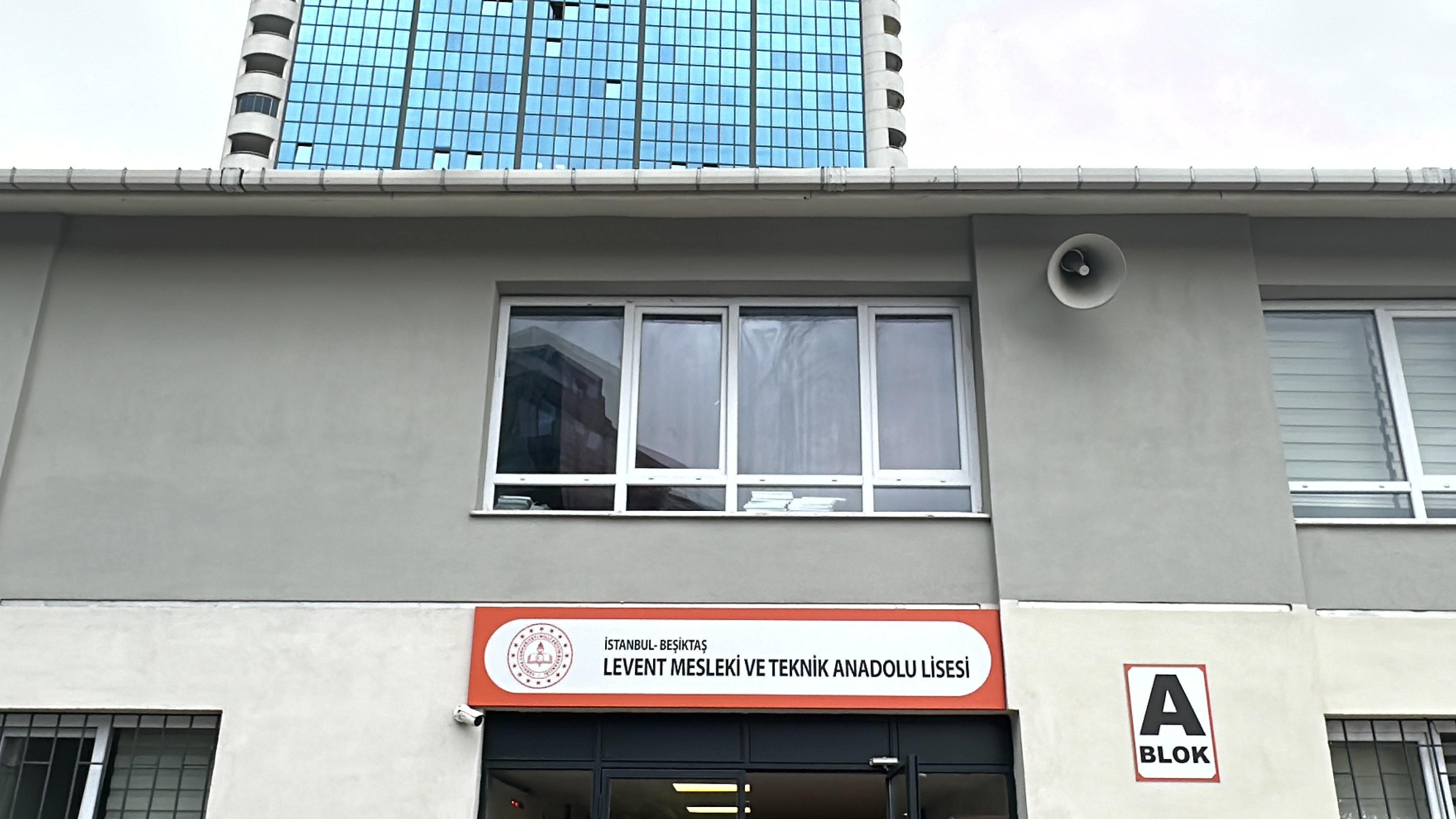 İstanbul'da Lise Öğretmeninin Müdüre Yönelik Silah Çekme Olayı! 1 Levent Mesleki ve Teknik Anadolu Lisesi'nde Şok Olay