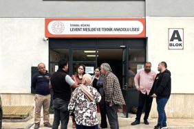 İstanbul'da Lise Öğretmeninin Müdüre Yönelik Silah Çekme Olayı! 6 istanbulda-lise-ogretmeninin-mudure-yonelik-silah-cekme-olayi-Hmdg3NUc.jpg