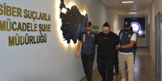Jahreine İçin Müstehcen Yayın Davası Başlatıldı