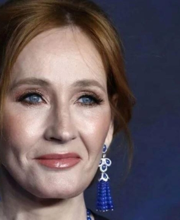 J.K. Rowling: Harry Potter Serisinin Arkasında Yatan Zihin ve Efsanenin Gerçek Yüzü! 2 jk-rowling-harry-potter-serisinin-arkasinda-yatan-zihin-ve-efsanenin-gercek-yuzu-w3CZO8pG.jpg