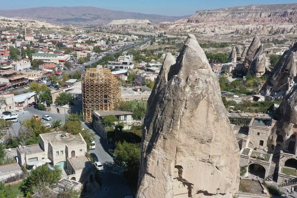 Kapadokya'nın Peribacaları Yeniden Hayat Buluyor: Bu Doğal Harikaların Gizemli Dönüşümüne Tanık Olun! 1 Kapadokya'da Peribacalarının Korunması İçin Önemli Çalışmalar