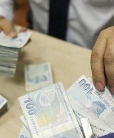 Kredi Faizlerinde Şok Belirsizlik: Yatay Seyir Ne Anlama Geliyor? 10 kredi-faizlerinde-sok-belirsizlik-yatay-seyir-ne-anlama-geliyor-vVdDTlit.jpg