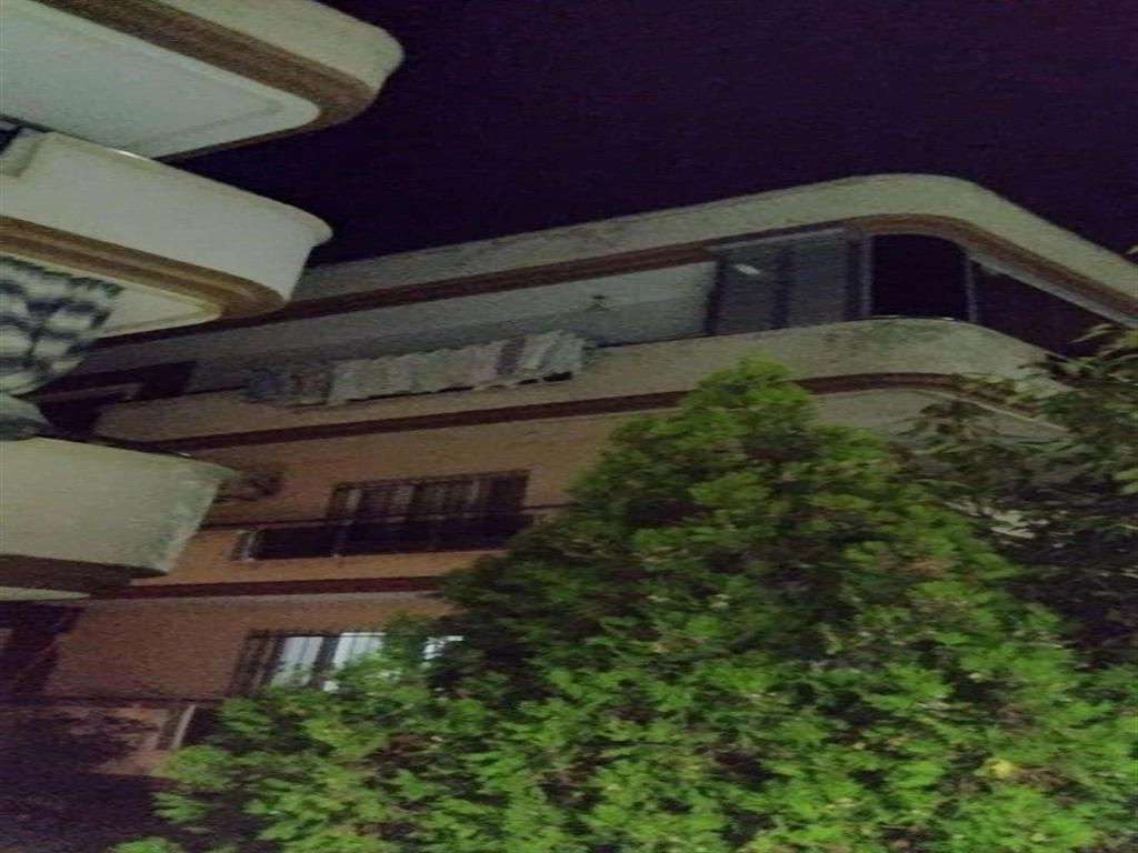 Manisa'da Balkondan Düşen Öğretmenin Trajik Ölümü 2 Manisa'da Balkondan Düşen Öğretmenin Trajik Ölümü