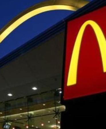 McDonald's Hisselerinde Şok Düşüş: Yatırımcılar Panik İçinde! 7 mcdonalds-hisselerinde-sok-dusus-yatirimcilar-panik-icinde-6Uqjw5tA.jpg