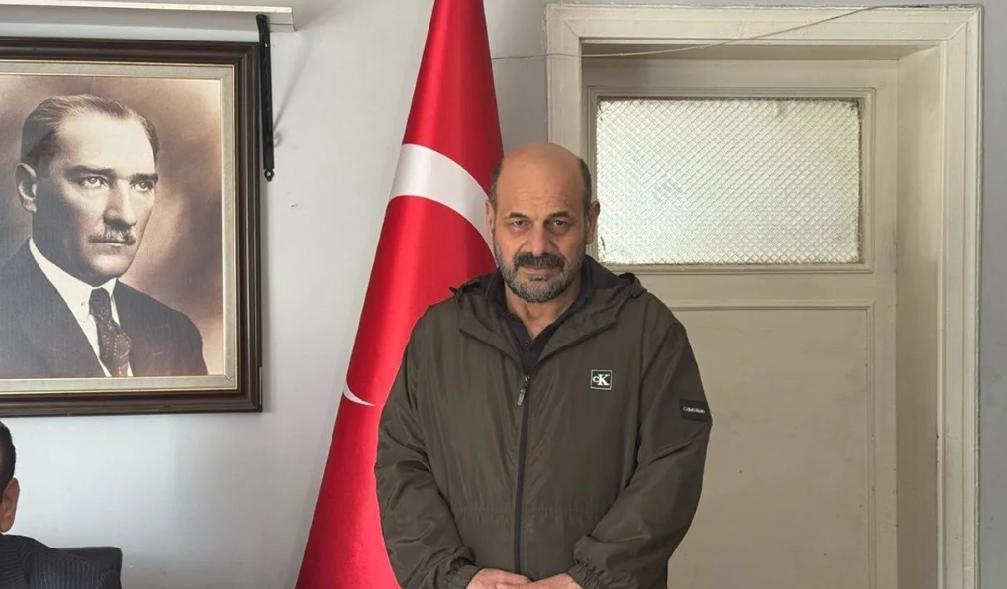 Polis Giremez: Parti Genel Merkezinde Uyuşturucu Ticareti Skandalı! 2 Polis Giremez: Parti Genel Merkezinde Uyuşturucu Ticareti Skandalı!