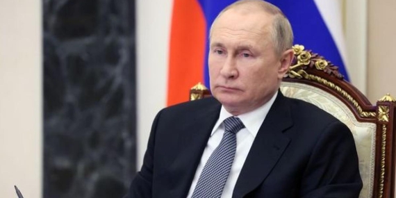 Putin: Ekonomimizin Üçüncü Çeyrekte Yavaşlamasına Rağmen Büyüme Sürprizi!