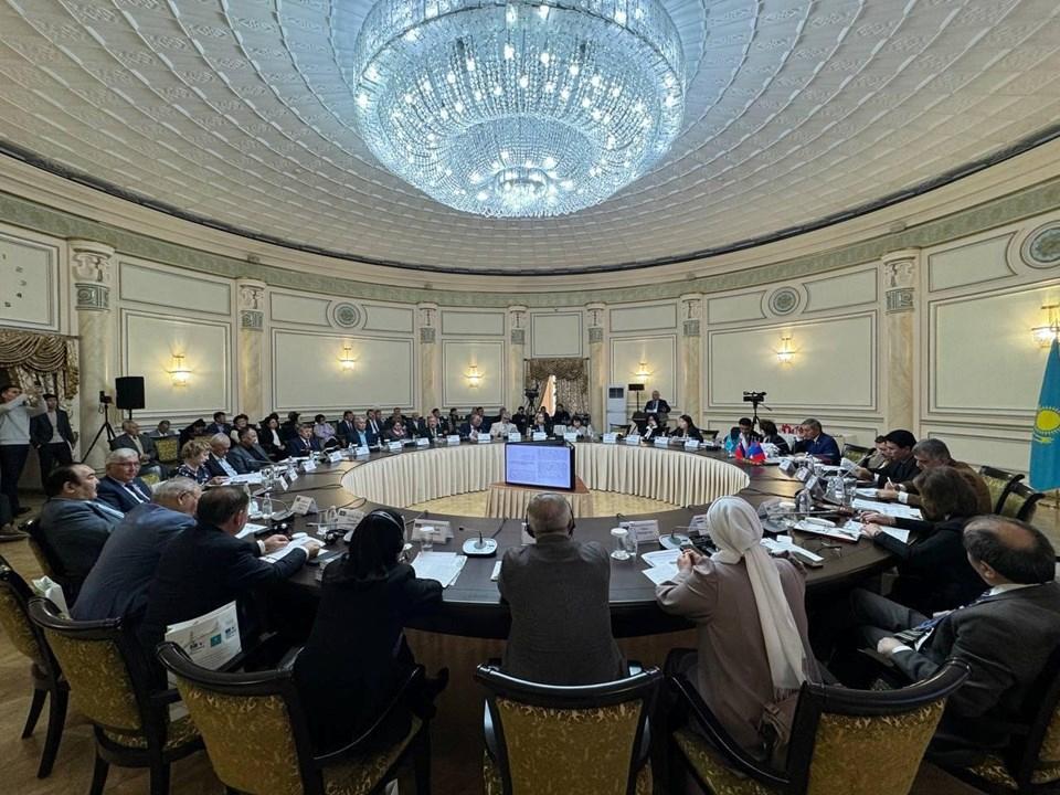 Şaşırtıcı! 'Alpamış Batur Destanı', UNESCO Somut Olmayan Mirası Olmak İçin Neden Bu Kadar Hayati Bir Adım Atıyor? 1 Kazakistan'da 'Alpamış Batur Destanı' Konferansı