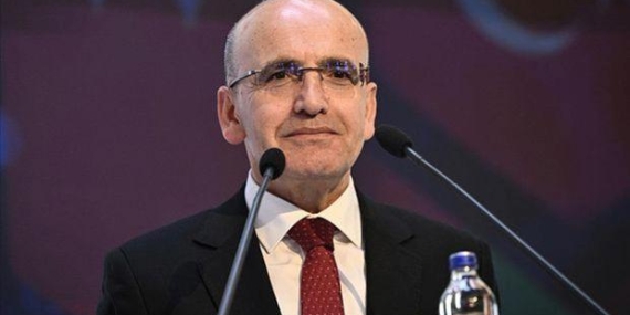 Şimşek’in İddiası: İmalattaki Daralma Sadece Geçici Bir Hava Değişimi!