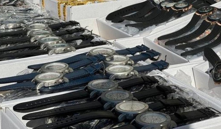 sok-ifsa-hazine-ve-maliye-bakanligi-4-milyar-liralik-kayit-disi-saat-ticaretini-gun-TDDjzqqI.jpg