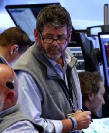 S&P 500 ve Dow Jones Tarih Yazdı: Rekor Kapanışla Yükselişe Geçti! 3 sp-500-ve-dow-jones-tarih-yazdi-rekor-kapanisla-yukselise-gecti-uIEG4RCT.jpg