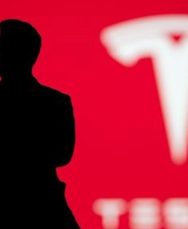 Tesla'nın 2,4 Milyon Aracında Gizli Tehlike: İncelemeler Başlatıldı! 4 teslanin-24-milyon-aracinda-gizli-tehlike-incelemeler-baslatildi-kR8N5Rfw.jpg
