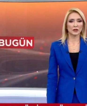 TRT Spikerinden Şok Açıklama: "İyi Bilmezdik, Hakkımız Haram Olsun!" 3 trt-spikerinden-sok-aciklama-iyi-bilmezdik-hakkimiz-haram-olsun-ul8yQlhk.jpg