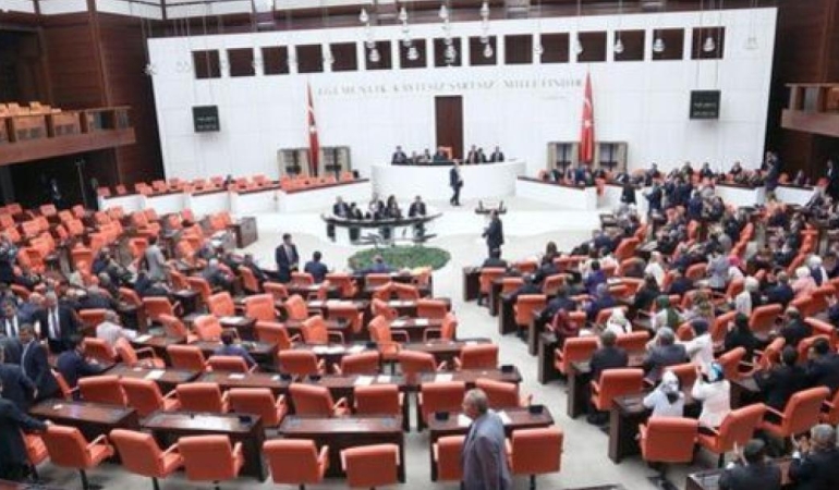 Türkiye'nin Geleceği İçin Kritik Gün: 28 Ekim 2024'te Ekonomi ve Siyaset Gündemi! 1 turkiyenin-gelecegi-icin-kritik-gun-28-ekim-2024te-ekonomi-ve-siyaset-gundemi-MsnkeME8.jpg