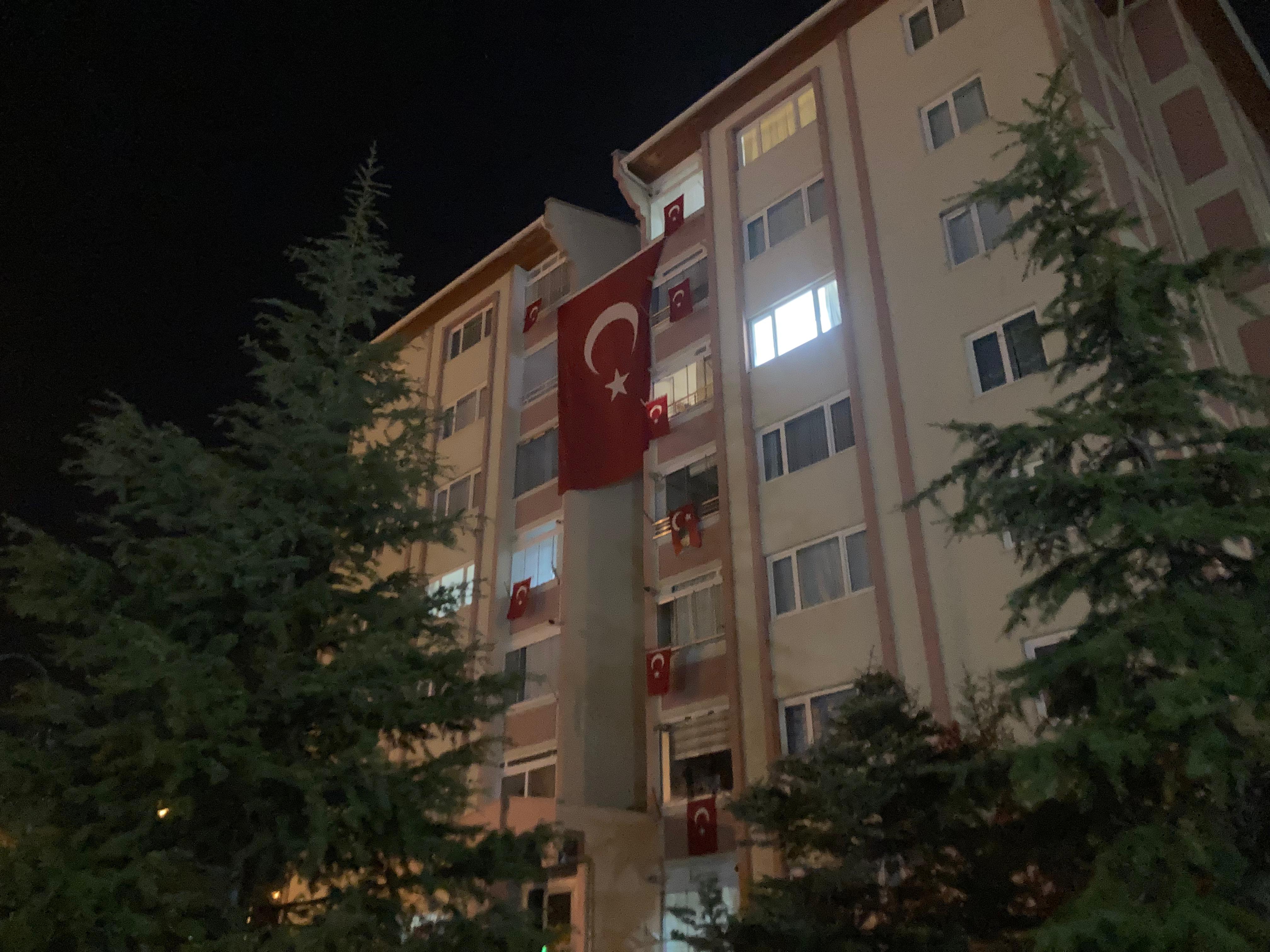 TUSAŞ Saldırısında Kahraman Güvenlik Görevlisi Atakan Şahin Erdoğan Şehit Düştü 1 Ankara'daki Terör Saldırısı ve Şehitlerimiz
