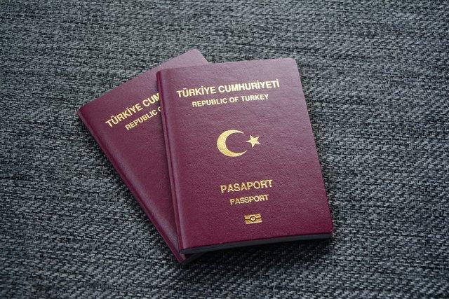 2025'te Harç ve Cezalarda Şok Değişiklikler! Yeni Dönemde Ne Bekleniyor? 1 2024 ve 2025 Yılları İçin Resmi Ücretler ve Harçlar