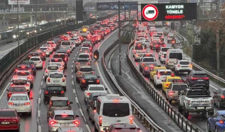25 Yaş Üstü Araçlar İçin Yeni Kanun Teklifi: ÖTV'siz Sıfır Araç Alma Fırsatı 1 25-yas-ustu-araclar-icin-yeni-kanun-teklifi-otvsiz-sifir-arac-alma-firsati-4xPyUUVp.jpg