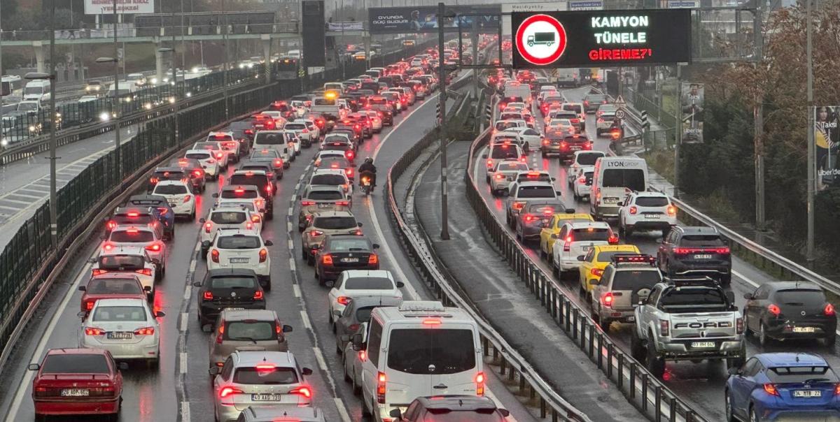 25 Yaş Üstü Araçlar İçin Yeni Kanun Teklifi: ÖTV'siz Sıfır Araç Alma Fırsatı 3 25-yas-ustu-araclar-icin-yeni-kanun-teklifi-otvsiz-sifir-arac-alma-firsati-4xPyUUVp.jpg