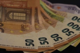 Almanya'nın Borçlanma Kuralları: Seçim Öncesi Serbest Düşüş Müjdesi! 8 almanyanin-borclanma-kurallari-secim-oncesi-serbest-dusus-mujdesi-OHtjtb7e.jpg