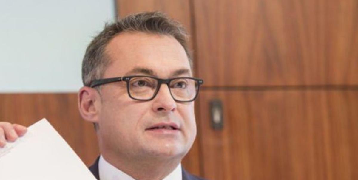 AMB Yetkilisinden Şok Açıklama: Trump Korkusu Ekonomiyi Sarıyor! 2 amb-yetkilisinden-sok-aciklama-trump-korkusu-ekonomiyi-sariyor-QIZW1UxU.jpg