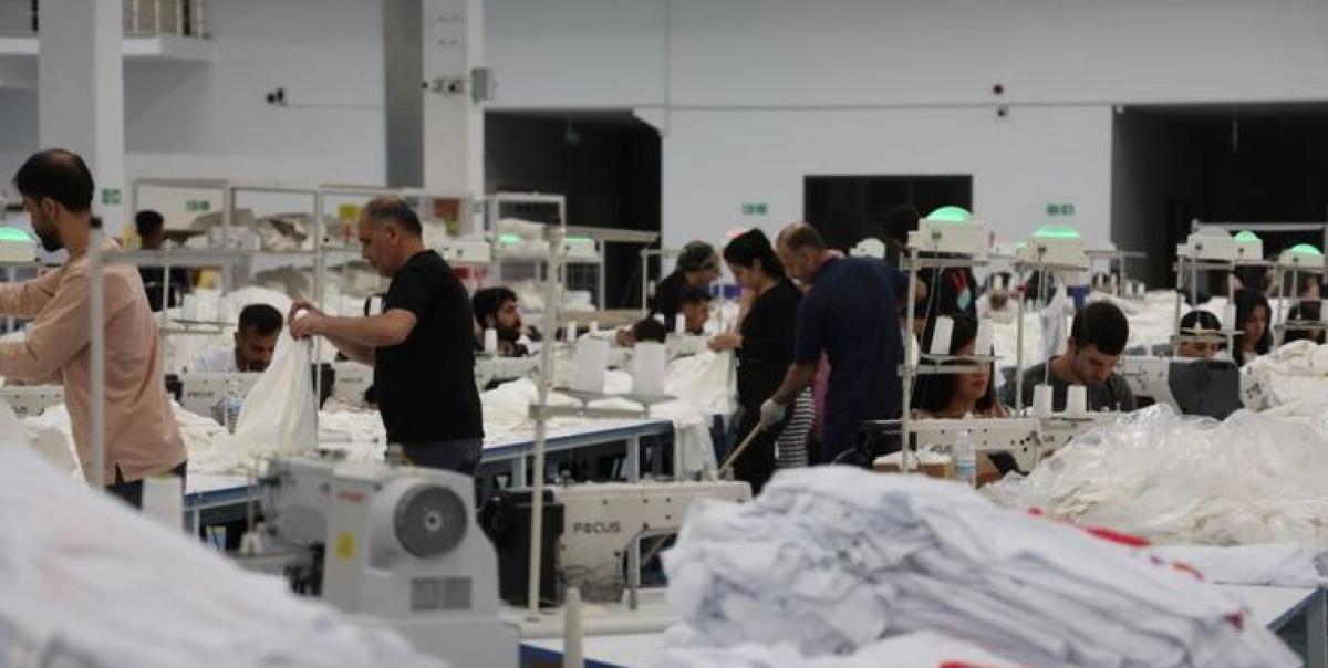 Asgari Ücrette Sarsıcı Senaryolar: Gelecek Artışlarla Hangi Rakamlar Kapıda? 3 asgari-ucrette-sarsici-senaryolar-gelecek-artislarla-hangi-rakamlar-kapida-qXVIO52e.jpg