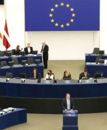 Avrupa Parlamentosu'ndan Tarihi Onay: Yeni Avrupa Komisyonu Ekibi Resmen Göreve Başladı! 8 avrupa-parlamentosundan-tarihi-onay-yeni-avrupa-komisyonu-ekibi-resmen-goreve-basladi-KcVc3mlg.jpg
