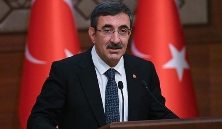 Cumhurbaşkanlığı Koltuğuna Cevdet Yılmaz Vekalet Edecek: Türkiye'de Siyasi Bir Dönüm Noktası! 6 cumhurbaskanligi-koltuguna-cevdet-yilmaz-vekalet-edecek-turkiyede-siyasi-bir-donum-noktasi-waDpdFEx.jpg