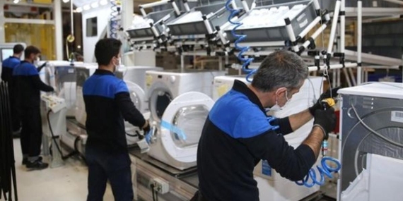 Dipten Yükseliş: PMI Verileriyle Ekonomideki Daralma Alarmı!