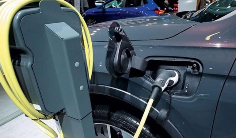 Ekim Ayında Elektrikli Araç Satışları Tarih Yazdı! Rekor Kırıldı! 1 ekim-ayinda-elektrikli-arac-satislari-tarih-yazdi-rekor-kirildi-zJVcuxG2.jpg
