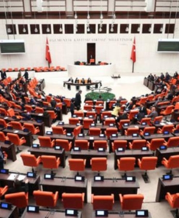 Ekonomi ve Siyasette Sarsıcı Gelişmeler: 19 Kasım 2024'ün Gündemi! 10 ekonomi-ve-siyasette-sarsici-gelismeler-19-kasim-2024un-gundemi-rf8MBLKL.jpg