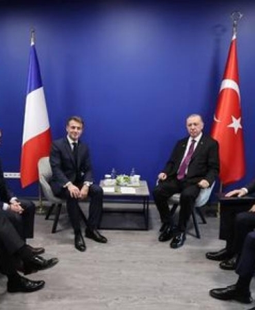 Erdoğan ve Macron'un Tarihi Zirvesi: Diplomasi Savaşında Yeni Bir Sayfa! 7 erdogan-ve-macronun-tarihi-zirvesi-diplomasi-savasinda-yeni-bir-sayfa-I25IH1nC.jpg