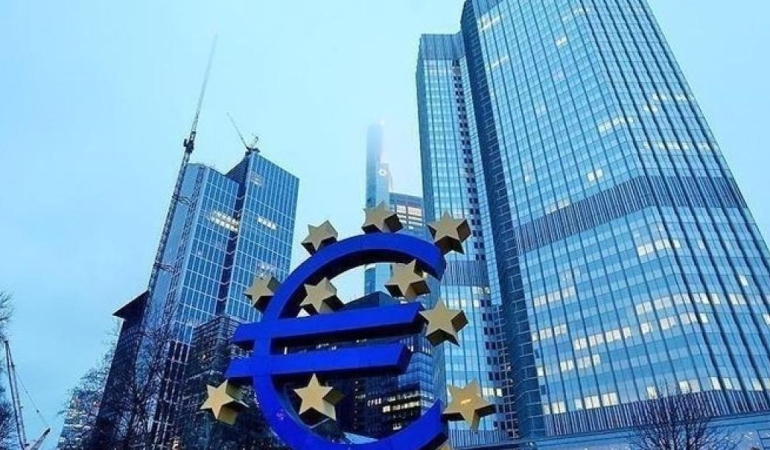 euro-bolgesi-insaat-sektorunde-sok-dusus-ekonomik-dalgalanmalar-bas-gosteriyor-ndc4qV4p.jpg