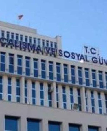 Gözler Üçlü Danışma Kurulu'nda: Tarihi Toplantı İçin Hazır Mı? 8 gozler-uclu-danisma-kurulunda-tarihi-toplanti-icin-hazir-mi-JFgCbn9k.jpg