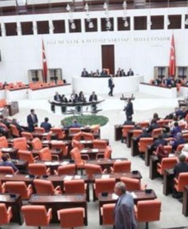 kasim-2024-ekonomi-ve-siyasette-sarsici-degisimler-gundem-neleri-getiriyor-F38mMGZw.jpg
