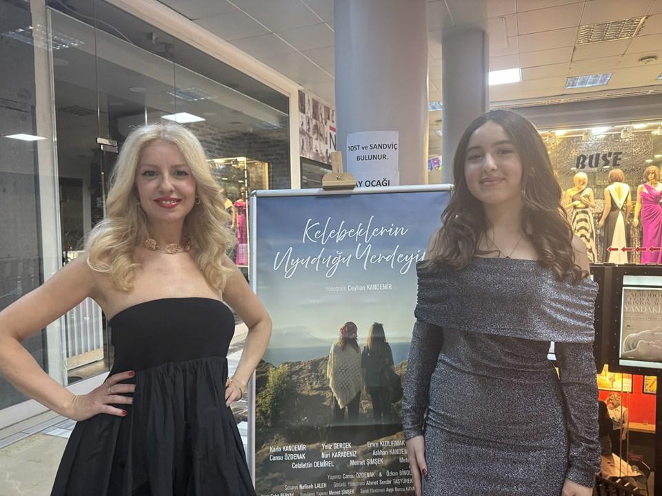 Kelebeklerin Uyuduğu Yerdeyim: Bu Filmin Gala Gecesi, Sizi Şaşırtacak Sırlarla Dolu! 1 Kelebeklerin Uyuduğu Yerdeyim