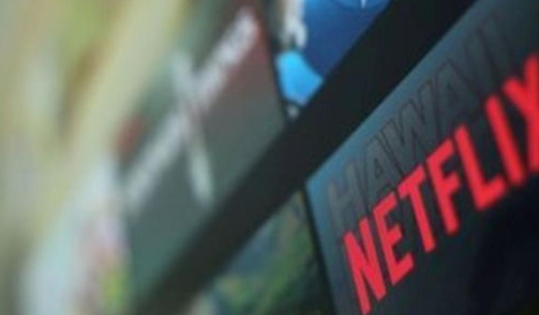 netflixte-gizli-arama-iki-ofiste-neler-oluyor-zduF6aRb.jpg