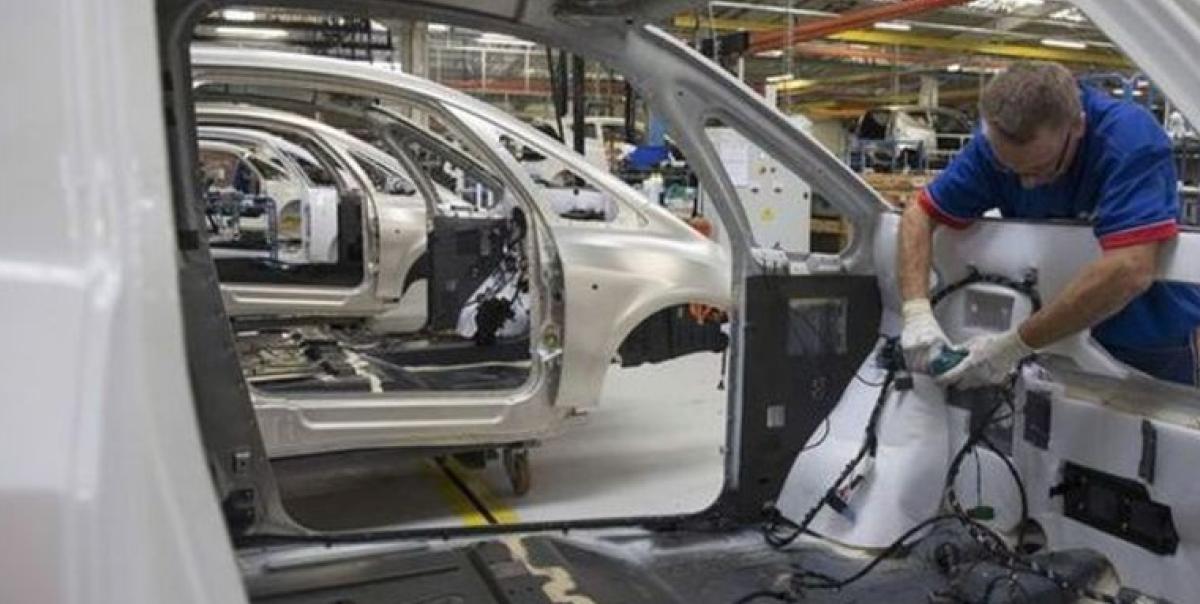 Otomotiv Sektöründe Şok! Üretim 10 Ayda Yüzde 7 Düşüş Gösterdi! 2 otomotiv-sektorunde-sok-uretim-10-ayda-yuzde-7-dusus-gosterdi-DNpceWRm.jpg