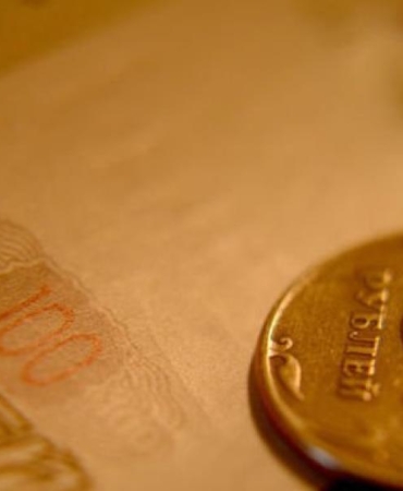 Rus Rublesi Krizle Sarsıldı: Değer Kaybı Zirveye Ulaştı! 5 rus-rublesi-krizle-sarsildi-deger-kaybi-zirveye-ulasti-jpgIdD6R.jpg