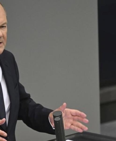 Scholz, 11 Aralık’ta Güven Tazelemek İçin Tarihi Bir Adım Atıyor! 10 scholz-11-aralikta-guven-tazelemek-icin-tarihi-bir-adim-atiyor-s7H8HUNq.jpg