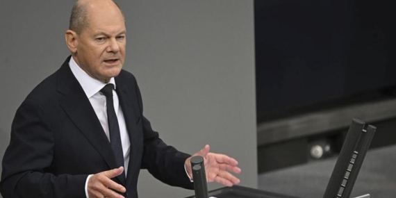 Scholz, 11 Aralık’ta Güven Tazelemek İçin Tarihi Bir Adım Atıyor!