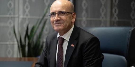 Şimşek’ten Çarpıcı Açıklama: Beklentilerdeki İyileşme Enflasyondaki Katılığı Kırıyor!