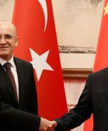 simsekten-carpici-aciklama-cin-ile-ticarette-dengeyi-saglamak-icin-yeni-stratejiler-rmzAMIh3.jpg