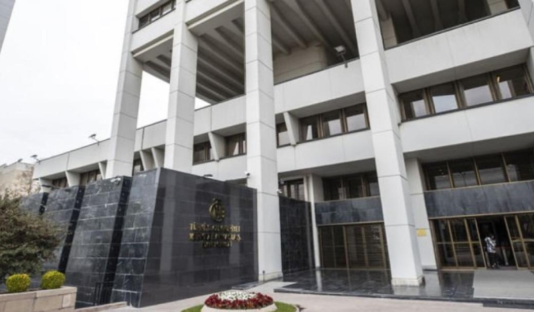 Şok Gelişme: TCMB Faizleri Sabit Tutuyor, Piyasalar Rahatlama Sinyalleri Veriyor! 1 sok-gelisme-tcmb-faizleri-sabit-tutuyor-piyasalar-rahatlama-sinyalleri-veriyor-M6SlrIUb.jpg