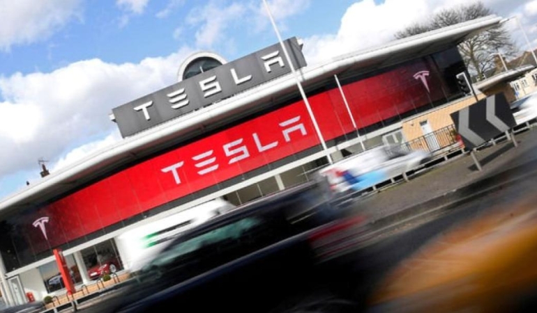 Şok İfşa: Teslayı Açığa Satan Hedge Fonlar 5 Milyar Doları Alev Alev Yaktı! 6 sok-ifsa-teslayi-aciga-satan-hedge-fonlar-5-milyar-dolari-alev-alev-yakti-MwnjDbzy.jpg