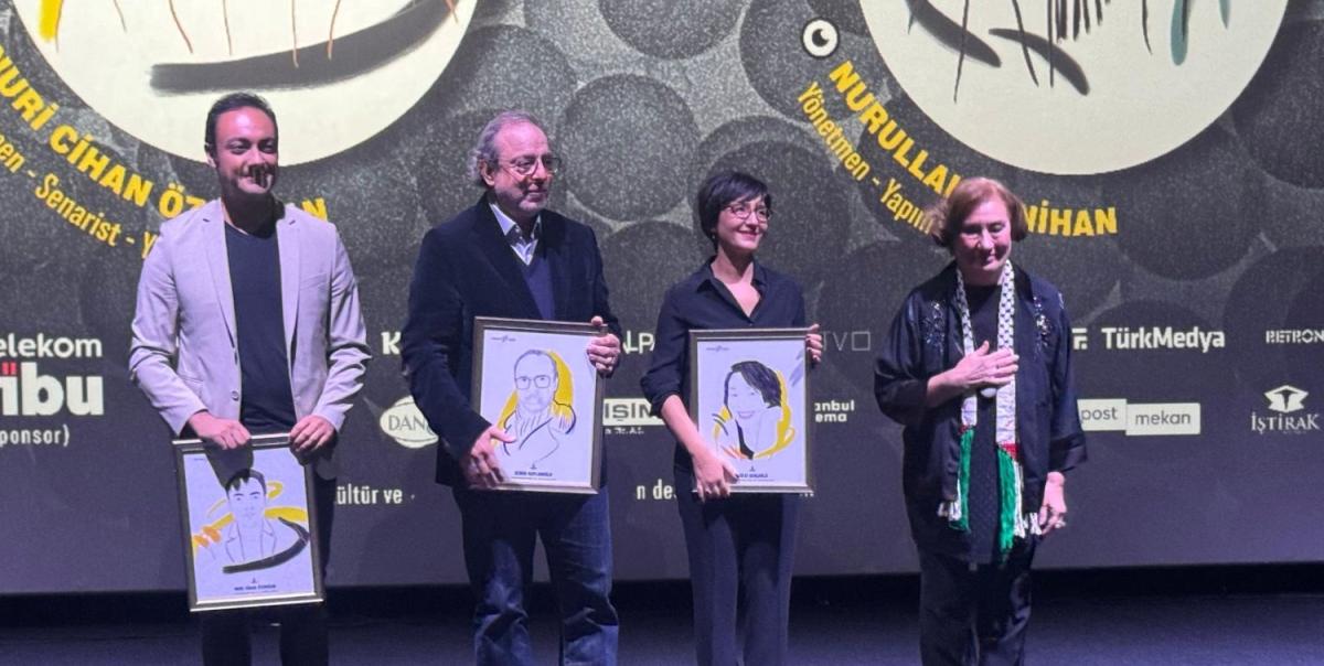 Sonunda Bitti: 9. Kısadan Hisse Kısa Film Festivali'nde Sizi Şaşırtacak Anlar! 2 sonunda-bitti-9-kisadan-hisse-kisa-film-festivalinde-sizi-sasirtacak-anlar-kNXvOIJP.jpg