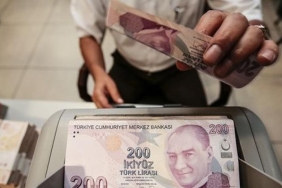Tüketici Kredisi Büyümesinde Beşinci Zirve: Ekonomik Rüzgarların Ardındaki Sır! 13 tuketici-kredisi-buyumesinde-besinci-zirve-ekonomik-ruzgarlarin-ardindaki-sir-GgA8by5N.jpg
