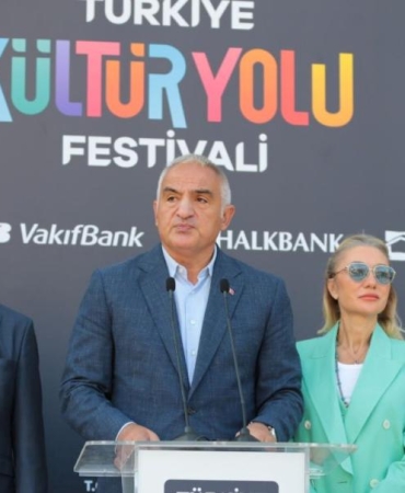 turkiye-kultur-yolu-festivali-antalyadaki-etkinlikler-sanatin-ve-kulturun-sinirlarini-zorluyor-VfiGERM4.jpg