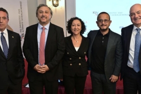 Türkiye'nin Yıldızları Parlıyor: Esas Holding ve Koç Üniversitesi'nin Güçlü İşbirliği ile İlk Alternatif Yatırımlar Merkezi Hayata Geçti! 10 turkiyenin-yildizlari-parliyor-esas-holding-ve-koc-universitesinin-guclu-isbirligi-ile-ilk-alternatif-yatirimlar-IvUvRHlL.jpg