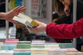 TÜYAP İstanbul Kitap Fuarı: Bu Fırsatları Kaçırmamak İçin Hızla Ziyaret Etmeniz Gereken Saatler! 2 tuyap-istanbul-kitap-fuari-bu-firsatlari-kacirmamak-icin-hizla-ziyaret-etmeniz-gereken-saatler-ruusfikN.jpg